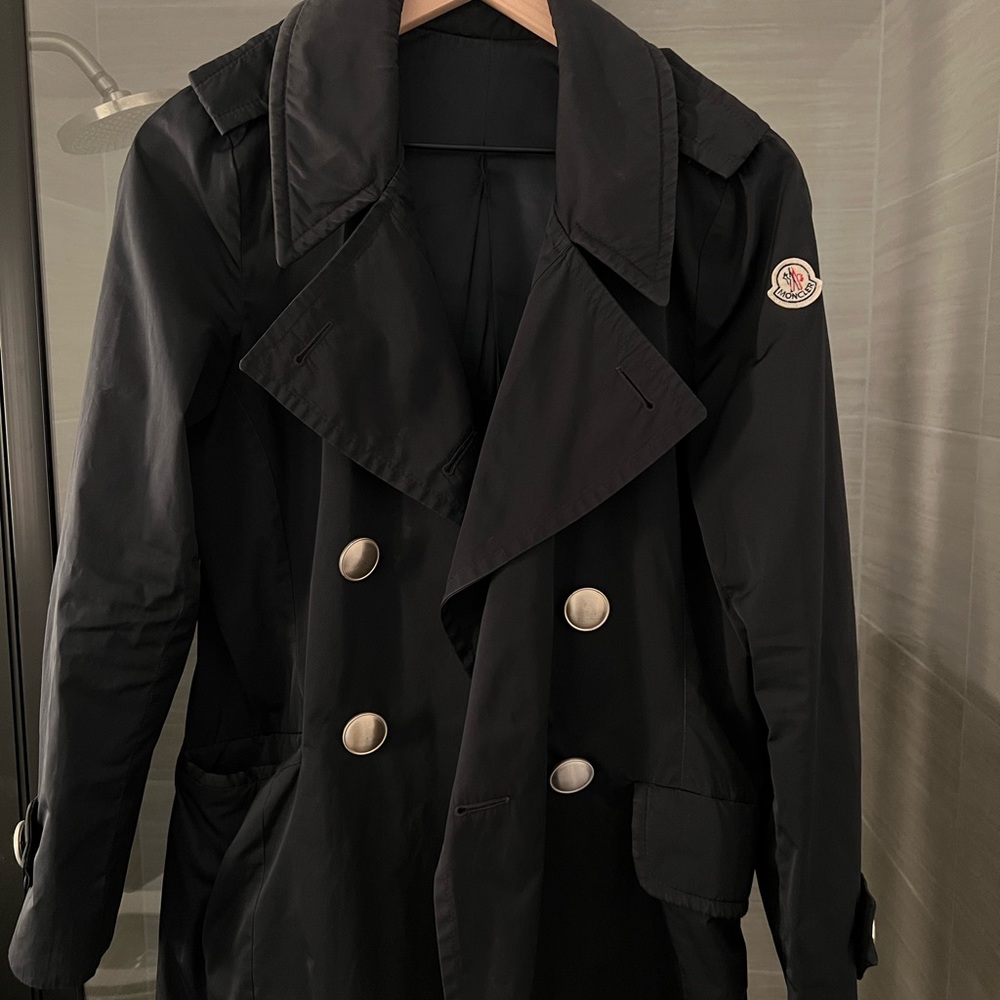 Authentic Moncler Trench Coat 🧥 PRICE FIRM